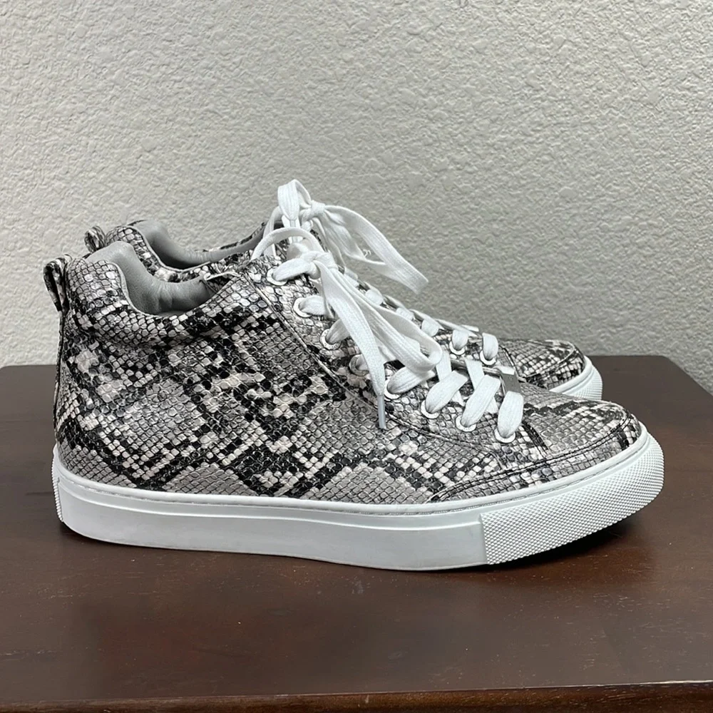 JSlides Ludlow Lace Up Snake Print Platform Sneakers Black White Sz 9.5